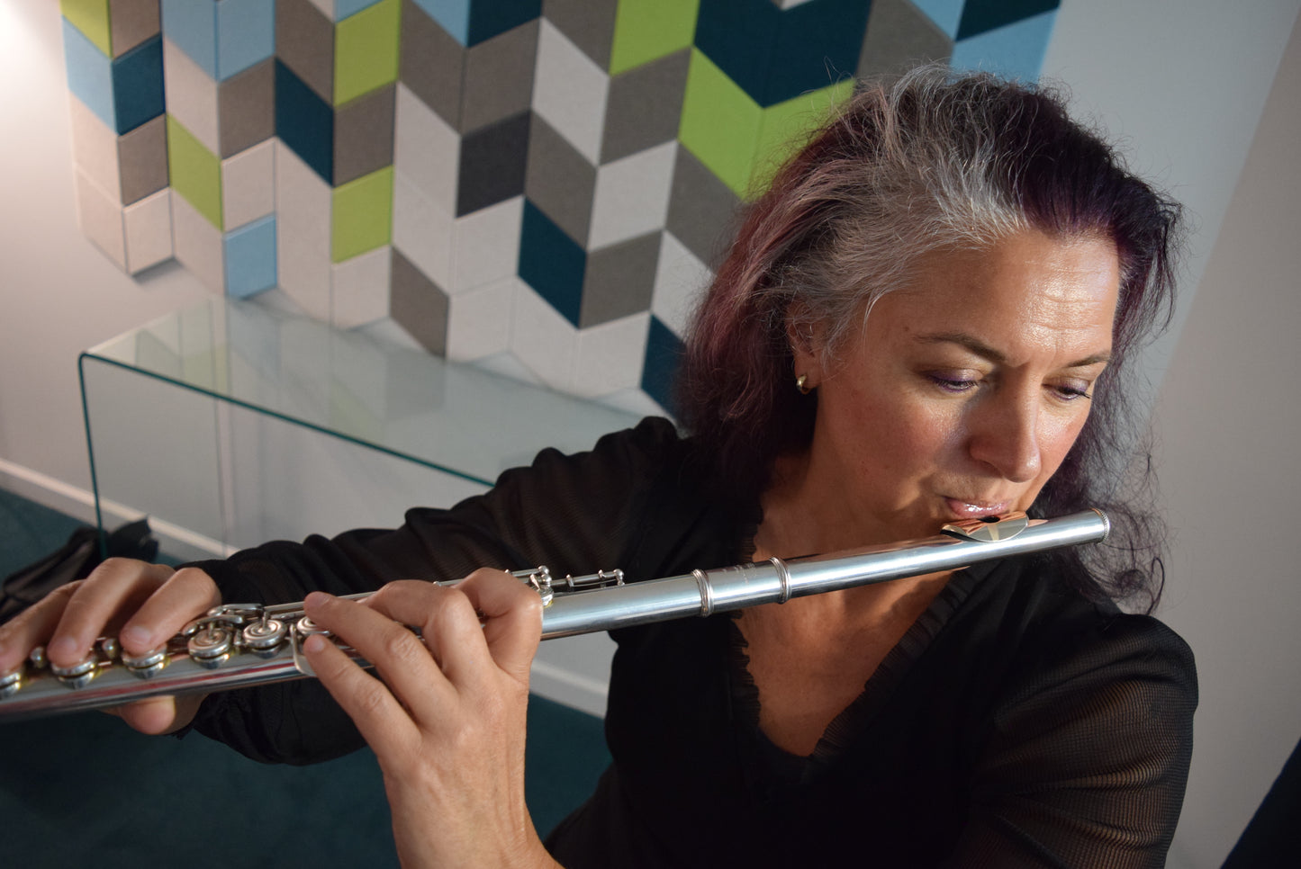 Woman playing flute, Apothecuryous