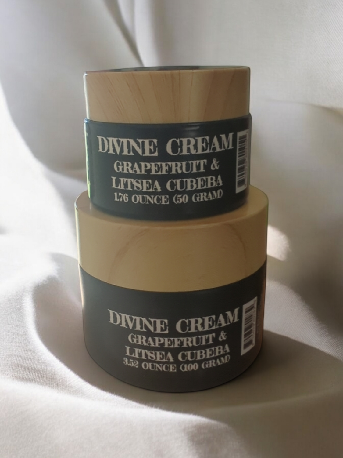 Divine cream in black glass jar, Grapefruit & Litsea