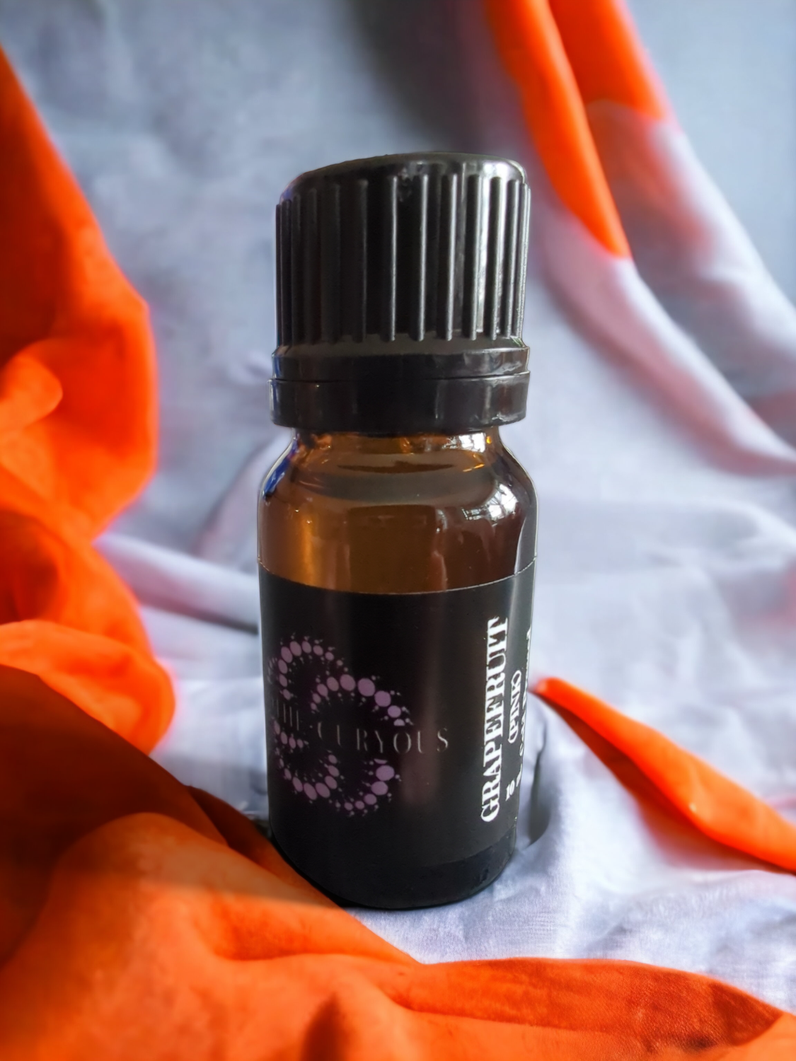 Bottle of Grapefruit essential oil, Apothecuryous