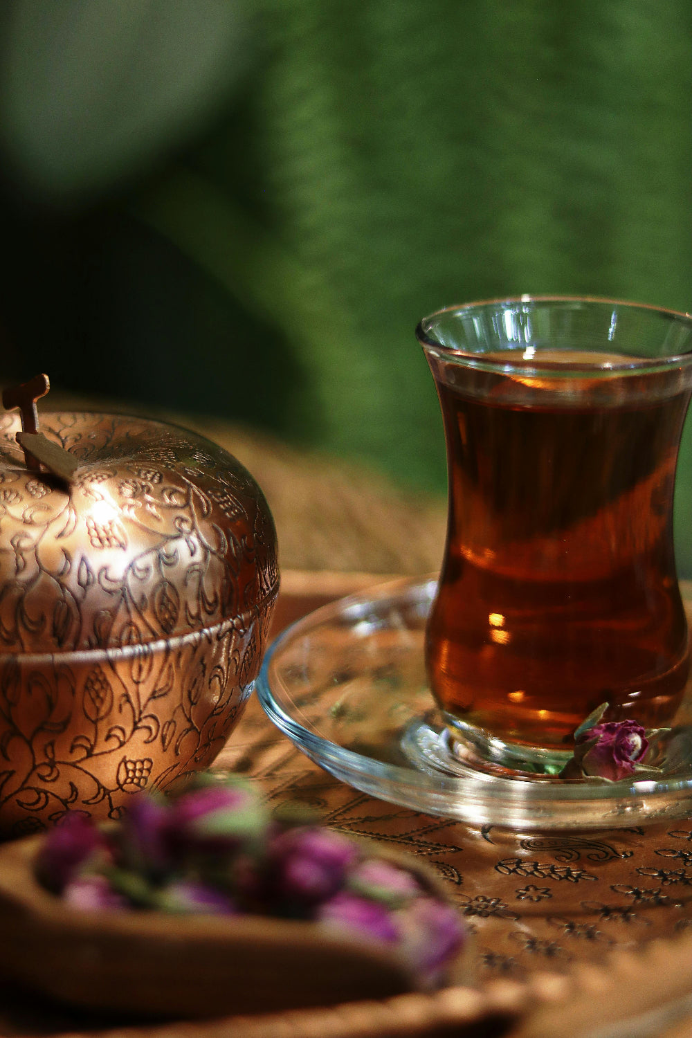 zhi-hoss, tea cup with bronze apple